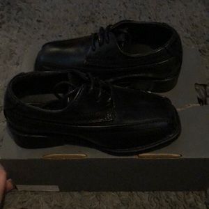 Toddler dress shoes